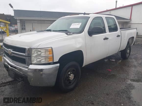 2009 Chevrolet Silverado 2500HD Work Truck z VIN 1GCHC43K19F190867, wystawiony jako IAAI lot #43541901 z przebiegiem 220 804 mil mil oraz . Historia ofert i sprzedaży dostępna na DreamBid. Obrazek 17.