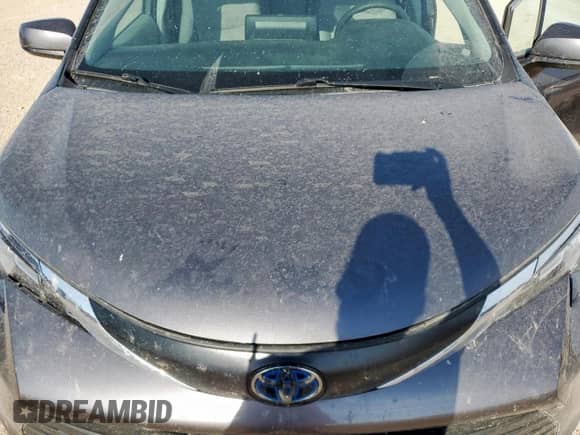 2023 Toyota Sienna LE with VIN 5TDKRKEC5PS154482, listed as a Copart auction lot 68848475 with 52,940 mi miles and Salvage title. Bid and sale history available at DreamBid. Image 12.