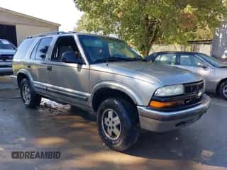 2000 Chevrolet Blazer LT с VIN 1GNDT13W1Y2232175, выставлен на аукционе IAAI как лот 43492804 с пробегом 210 604 миль миль и . История ставок и продаж доступна на DreamBid. Изображение 1.