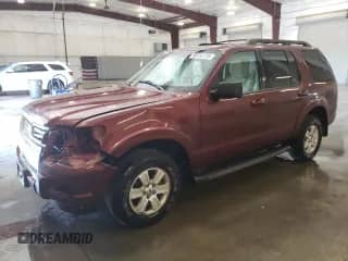 2010 Ford Explorer XLT с VIN 1FMEU7DE1AUA28338, выставлен на аукционе Copart как лот 80732715 с пробегом 140 871 миль миль и Списание • Salvage title. История ставок и продаж доступна на DreamBid. Изображение 1.
