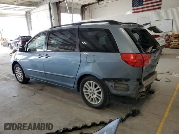 2010 Toyota Sienna XLE с VIN 5TDYK4CC3AS322737, выставлен на аукционе Copart как лот 71288485 с пробегом 307 807 миль миль и Списание • Salvage title. История ставок и продаж доступна на DreamBid. Изображение 2.