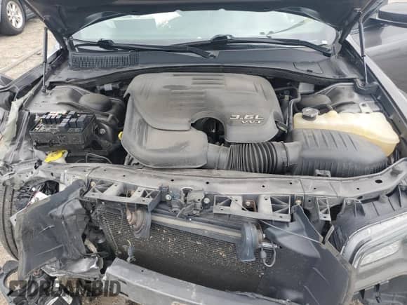2016 Chrysler 300 S с VIN 2C3CCAGG5GH161855, выставлен на аукционе Copart как лот 69730705 с пробегом 115 738 миль миль и Списание • Salvage title. История ставок и продаж доступна на DreamBid. Изображение 11.