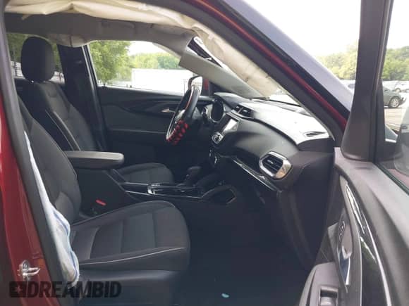 2022 Chevrolet TrailBlazer LT z VIN KL79MPSL0NB063460, wystawiony jako IAAI lot #42875690 z przebiegiem 47 224 mil mil oraz . Historia ofert i sprzedaży dostępna na DreamBid. Obrazek 5.