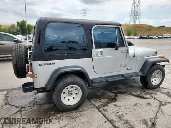 1987 Jeep Wrangler с VIN 2BCCV8111HB537153, выставлен на аукционе Copart как лот 70312835 с пробегом 143 728 миль миль и Чистый • Clean title. История ставок и продаж доступна на DreamBid. Изображение 3.