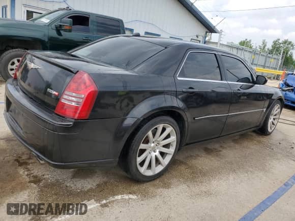2006 Chrysler 300 C SRT-8 z VIN 2C3LA73W76H102777, wystawiony jako Copart lot #60065925 z przebiegiem 97 765 mil mil oraz Szkoda całkowita • Salvage title. Historia ofert i sprzedaży dostępna na DreamBid. Obrazek 3.