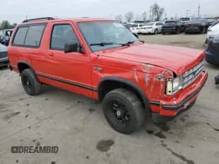 1988 Chevrolet Blazer с VIN 1GNCS18Z8J8200764, выставлен на аукционе Copart как лот 50817265 с пробегом 189 131 миль миль и Списание • Salvage title. История ставок и продаж доступна на DreamBid. Изображение 4.