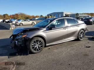 2024 Toyota Camry SE with VIN 4T1G11AK2RU882002, listed as a Copart auction lot 86653445 with 40,881 mi miles and Salvage title. Bid and sale history available at DreamBid. Image 1.