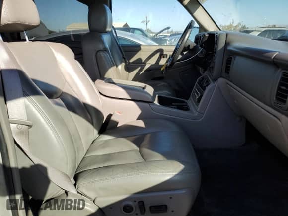 2005 Chevrolet Avalanche Z66 z VIN 3GNEC12Z05G121605, wystawiony jako Copart lot #82097055 z przebiegiem 158 787 mil mil oraz Szkoda całkowita • Salvage title. Historia ofert i sprzedaży dostępna na DreamBid. Obrazek 7.