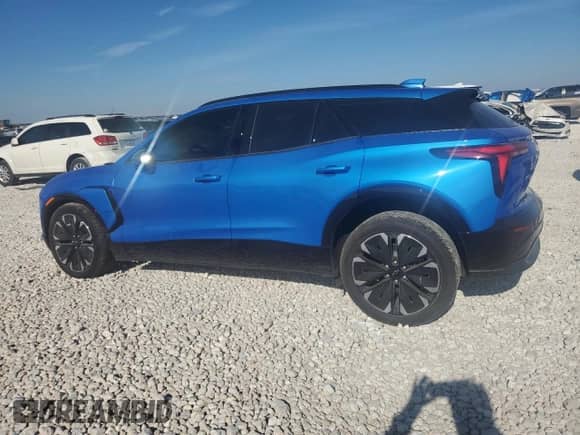 2024 Chevrolet Blazer EV eAWD RS with VIN 3GNKDCRJ1RS188812, listed as a Copart auction lot 87079604 with 4,539 mi miles and Salvage title. Bid and sale history available at DreamBid. Image 2.