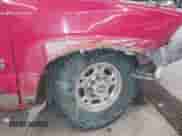 2004 Chevrolet Silverado 3500 SRW z VIN 1GCHK33294F234247, wystawiony jako IAAI lot #41246913 z przebiegiem 272 596 mil mil oraz . Historia ofert i sprzedaży dostępna na DreamBid. Obrazek 6.