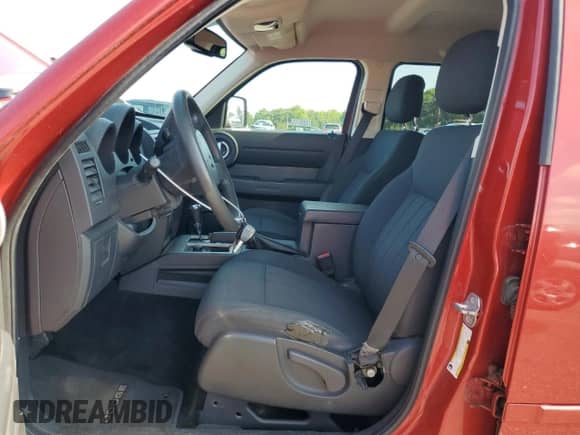 2011 Dodge Nitro Heat with VIN 1D4PU4GX7BW501208, listed as a Copart auction lot 68367445 with 97,944 mi miles and Salvage title. Bid and sale history available at DreamBid. Image 7.
