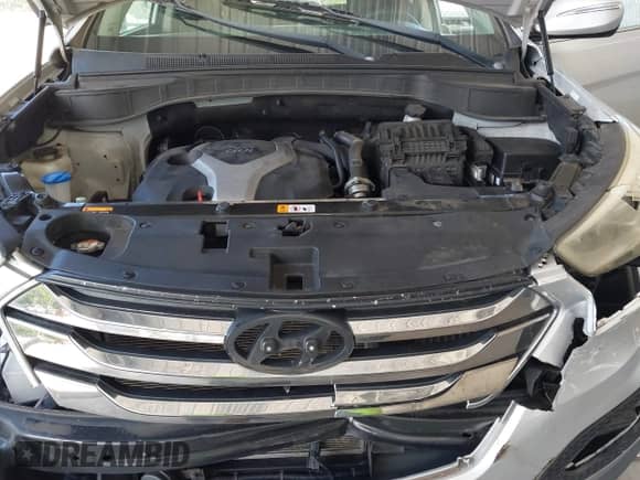 2013 Hyundai Santa Fe Sport with VIN 5XYZU3LA0DG098741, listed as a IAAI auction lot 43054236 with 136,127 mi miles and . Bid and sale history available at DreamBid. Image 10.