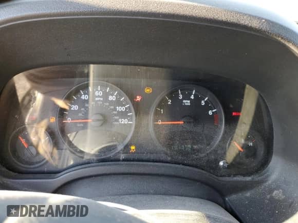 2010 Jeep Compass Sport z VIN 1J4NT1FB9AD626226, wystawiony jako Copart lot #82933784 z przebiegiem 191 772 mil mil oraz Szkoda całkowita • Salvage title. Historia ofert i sprzedaży dostępna na DreamBid. Obrazek 9.