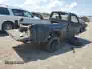1998 Toyota Tacoma z VIN 4TAPM62N3WZ098830, wystawiony jako Copart lot #64984913 z przebiegiem 236 102 mil mil oraz Szkoda całkowita • Salvage title. Historia ofert i sprzedaży dostępna na DreamBid. Obrazek 3.
