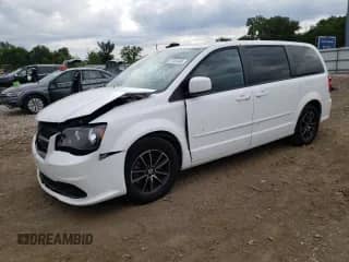 2017 Dodge Grand Caravan SE Plus with VIN 2C4RDGBG5HR586632, listed as a Copart auction lot 71101445 with 145,467 mi miles and Salvage title. Bid and sale history available at DreamBid. Image 1.