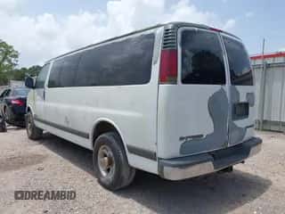 2002 Chevrolet Express с VIN 1GAHG39RX21104065, выставлен на аукционе IAAI как лот 42614855 с пробегом 200 952 миль миль и . История ставок и продаж доступна на DreamBid. Изображение 3.