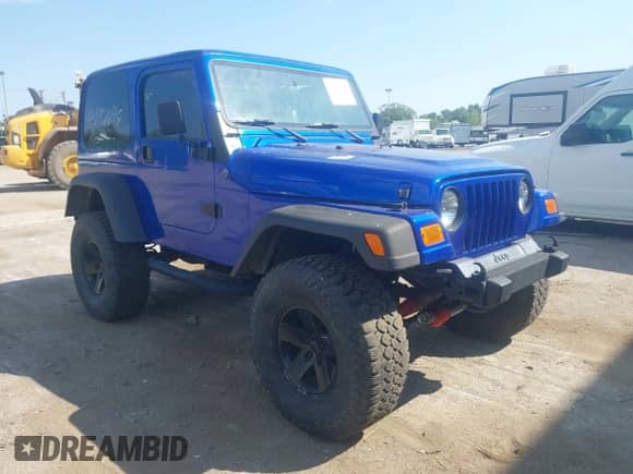 2000 Jeep Wrangler Sport with VIN 1J4FA49S0YP735660, listed as a IAAI auction lot 43192698 with Not provided miles and . Bid and sale history available at DreamBid. Image 1.