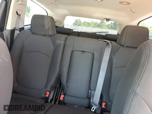 2010 Chevrolet Traverse 1LT with VIN 1GNLVFED3AS138545, listed as a Copart auction lot 61566595 with 100,988 mi miles and Salvage title. Bid and sale history available at DreamBid. Image 10.