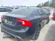 2017 Volvo S60 Dynamic с VIN YV126MFL8H2425928, выставлен на аукционе IAAI как лот 41994829 с пробегом 74 040 миль миль и . История ставок и продаж доступна на DreamBid. Изображение 4.
