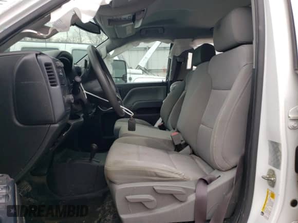 2017 Chevrolet Silverado 3500 z VIN 1GC4KYEG0HF108482, wystawiony jako Copart lot #44570334 z przebiegiem 180 310 mil mil oraz Nie do naprawy • Non repairable. Historia ofert i sprzedaży dostępna na DreamBid. Obrazek 7.