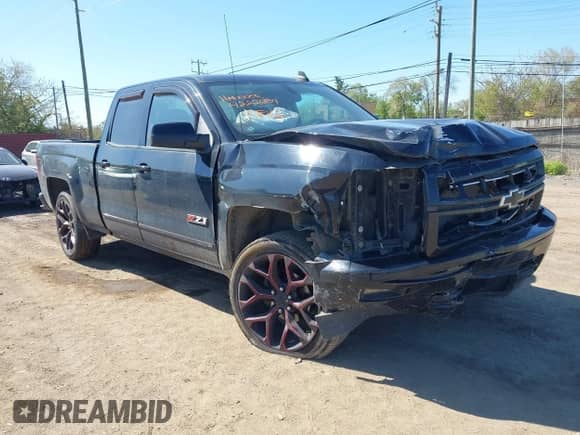 2015 Chevrolet Silverado 1500 LT with VIN 1GCVKREC0FZ351972, listed as a IAAI auction lot 42226454 with 149,437 mi miles and . Bid and sale history available at DreamBid. Image 1.