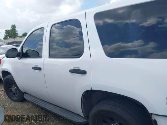 2012 Chevrolet Tahoe Commercial with VIN 1GNLC2E01CR234258, listed as a IAAI auction lot 42971889 with 175,550 mi miles and . Bid and sale history available at DreamBid. Image 14.