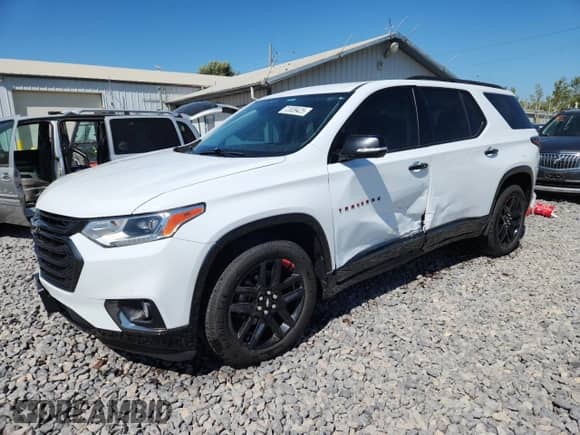 2020 Chevrolet Traverse Premier with VIN 1GNEVKKW7LJ141075, listed as a Copart auction lot 72009425 with 111,854 mi miles and Salvage title. Bid and sale history available at DreamBid. Image 1.