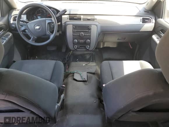 2013 Chevrolet Tahoe Commercial with VIN 1GNLC2E0XDR370535, listed as a Copart auction lot 52598425 with Not provided miles and Salvage title. Bid and sale history available at DreamBid. Image 8.