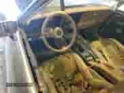 1981 Chevrolet Corvette z VIN 1G1AY8763BS411382, wystawiony jako Copart lot #46404285 z przebiegiem 79 581 mil mil oraz Czysty tytuł • Clean title. Historia ofert i sprzedaży dostępna na DreamBid. Obrazek 8.