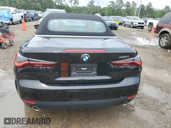 2023 BMW 4 Series 430i z VIN WBA23AT03PCL59608, wystawiony jako Copart lot #54354705 z przebiegiem Nie podano mil oraz Szkoda całkowita • Salvage title. Historia ofert i sprzedaży dostępna na DreamBid. Obrazek 6.