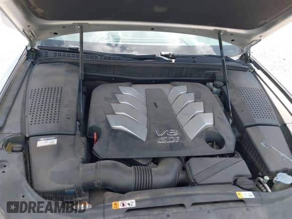 2014 Hyundai Equus Signature with VIN KMHGH4JH8EU078069, listed as a IAAI auction lot 42597798 with 132,160 mi miles and . Bid and sale history available at DreamBid. Image 10.