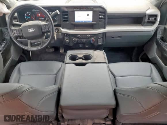 2023 Ford F-250 XLT с VIN 1FT7X2BT1PEC14148, выставлен на аукционе Copart как лот 62946745 с пробегом 40 409 миль миль и Списание • Salvage title. История ставок и продаж доступна на DreamBid. Изображение 8.