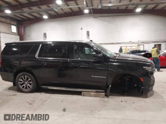 2023 Chevrolet Suburban LT с VIN 1GNSKCKD0PR207313, выставлен на аукционе IAAI как лот 42308291 с пробегом 86 325 миль миль и . История ставок и продаж доступна на DreamBid. Изображение 14.