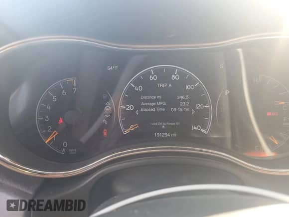 2015 Jeep Grand Cherokee Altitude z VIN 1C4RJFAG9FC932580, wystawiony jako Copart lot #81627755 z przebiegiem 191 294 mil mil oraz Czysty tytuł • Clean title. Historia ofert i sprzedaży dostępna na DreamBid. Obrazek 9.