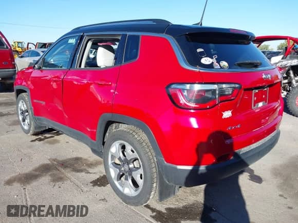 2018 Jeep Compass Limited z VIN 3C4NJDCB5JT238910, wystawiony jako IAAI lot #43359254 z przebiegiem 107 315 mil mil oraz . Historia ofert i sprzedaży dostępna na DreamBid. Obrazek 3.