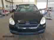 2008 Hyundai Accent GS z VIN KMHCM36C98U064395, wystawiony jako Copart lot #82670815 z przebiegiem 78 849 mil mil oraz Szkoda całkowita • Salvage title. Historia ofert i sprzedaży dostępna na DreamBid. Obrazek 5.