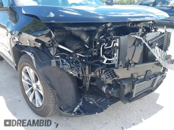 2025 Chevrolet Equinox FWD LT with VIN 3GNAXHEG0SL281587, listed as a IAAI auction lot 42982824 with 996 mi miles and . Bid and sale history available at DreamBid. Image 6.