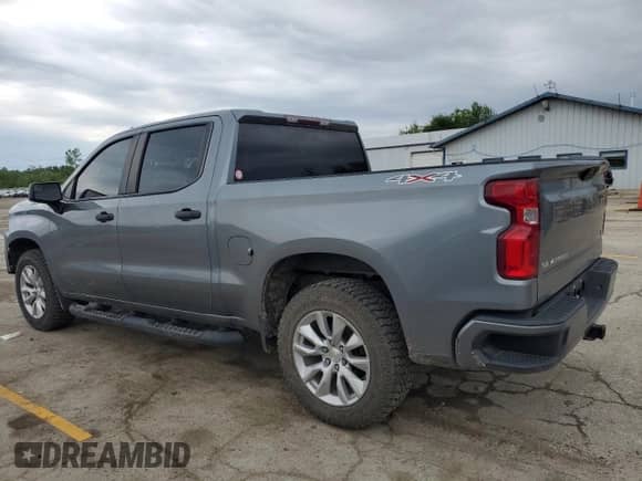 2020 Chevrolet Silverado 1500 Custom z VIN 3GCPYBEK0LG142118, wystawiony jako Copart lot #58629295 z przebiegiem 60 099 mil mil oraz Szkoda całkowita • Salvage title. Historia ofert i sprzedaży dostępna na DreamBid. Obrazek 2.
