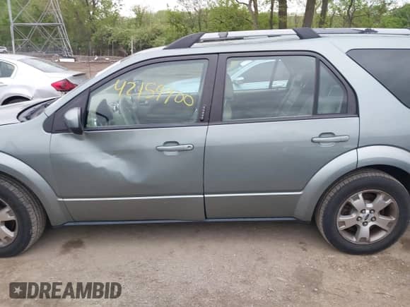 2006 Ford Freestyle Limited с VIN 1FMDK03176GA45075, выставлен на аукционе IAAI как лот 42159900 с пробегом 200 578 миль миль и . История ставок и продаж доступна на DreamBid. Изображение 14.