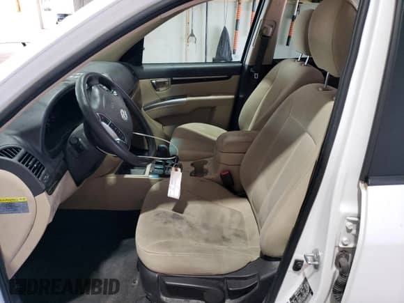 2012 Hyundai Santa Fe GLS с VIN 5XYZGDAB8CG155498, выставлен на аукционе Copart как лот 66804925 с пробегом 145 729 миль миль и Списание • Salvage title. История ставок и продаж доступна на DreamBid. Изображение 7.