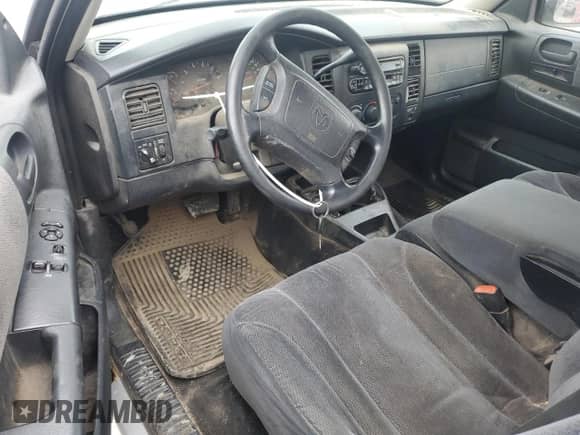 2004 Dodge Dakota with VIN 1D7GG36N34S505951, listed as a Copart auction lot 45561435 with 146,772 mi miles and Clean title. Bid and sale history available at DreamBid. Image 8.