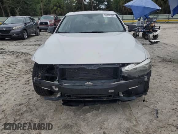 2017 BMW 3 Series 320i with VIN WBA8E1G53HNU13554, listed as a Copart auction lot 80698265 with 101,651 mi miles and Salvage title. Bid and sale history available at DreamBid. Image 5.