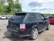 2007 Land Rover Range Rover Sport SC z VIN SALSH23497A109890, wystawiony jako IAAI lot #42359680 z przebiegiem 185 509 mil mil oraz . Historia ofert i sprzedaży dostępna na DreamBid. Obrazek 4.