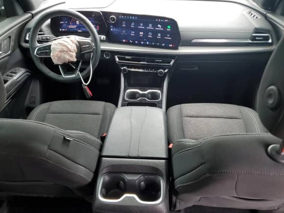 2024 Chevrolet Traverse FWD LS with VIN 1GNEREKSXRJ145035, listed as a Copart auction lot 72101155 with 12,832 mi miles and Salvage title. Bid and sale history available at DreamBid. Image 8.