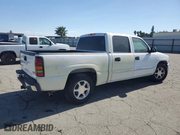 2006 GMC Sierra 1500 SLE2 with VIN 2GTEC13Z161265438, listed as a Copart auction lot 65198145 with 241,578 mi miles and Clean title. Bid and sale history available at DreamBid. Image 3.
