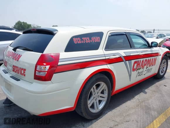 2005 Dodge Magnum RT with VIN 2D4GV58285H652826, listed as a IAAI auction lot 42283771 with 70,205 mi miles and . Bid and sale history available at DreamBid. Image 4.