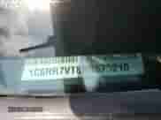 2017 Ram 1500 Laramie z VIN 1C6RR7VT8HS675210, wystawiony jako Copart lot #61593145 z przebiegiem 48 750 mil mil oraz Szkoda całkowita • Salvage title. Historia ofert i sprzedaży dostępna na DreamBid. Obrazek 12.