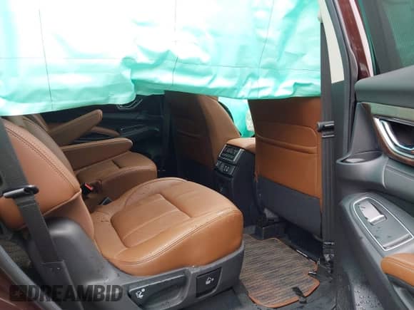 2024 Subaru Ascent Touring with VIN 4S4WMAWD5R3461085, listed as a IAAI auction lot 42364309 with 5,683 mi miles and . Bid and sale history available at DreamBid. Image 8.