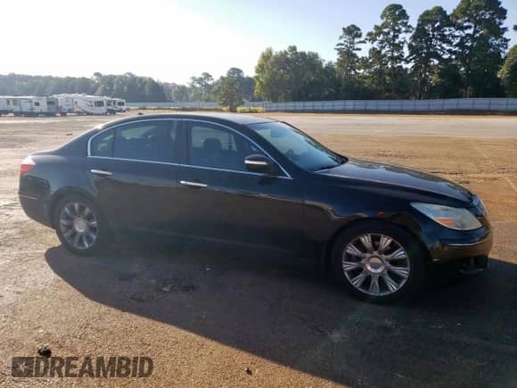 2009 Hyundai Genesis с VIN KMHGC46EX9U020662, выставлен на аукционе Copart как лот 85251365 с пробегом 160 026 миль миль и Списание • Salvage title. История ставок и продаж доступна на DreamBid. Изображение 4.