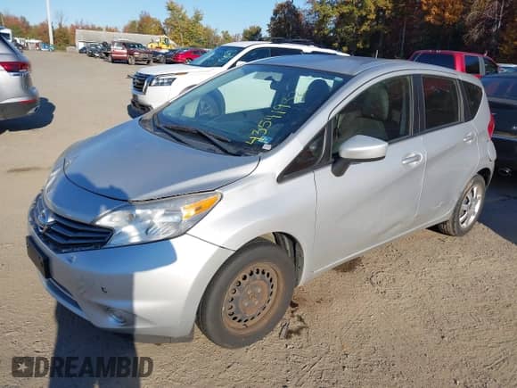 2016 Nissan Note S with VIN 3N1CE2CP9GL369474, listed as a IAAI auction lot 43541932 with 113,685 mi miles and . Bid and sale history available at DreamBid. Image 2.